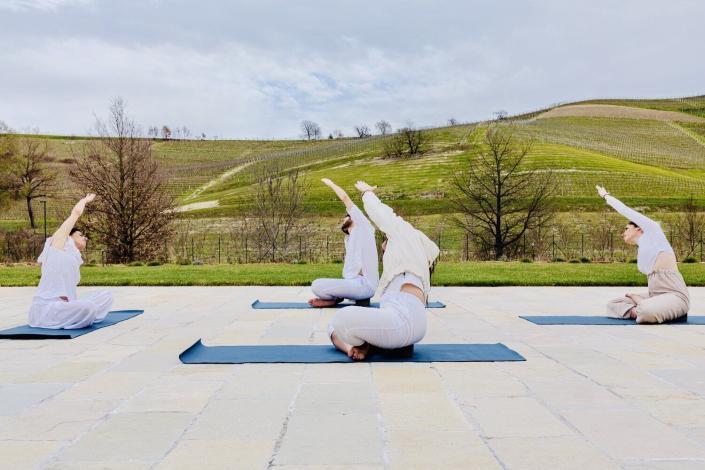 Yoga in natura nelle langhe con Denise Giovine